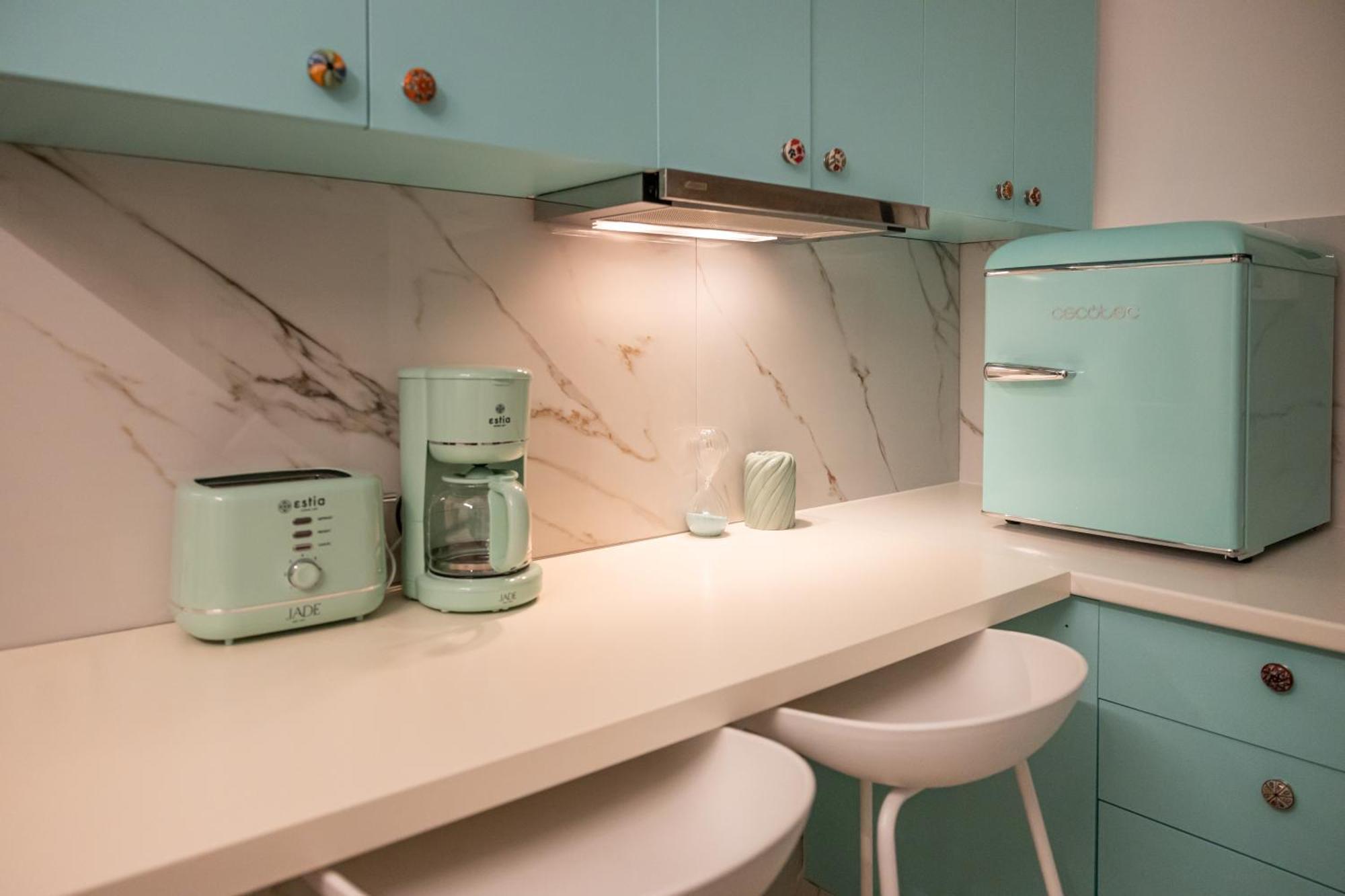 The Acropolis Apartment *